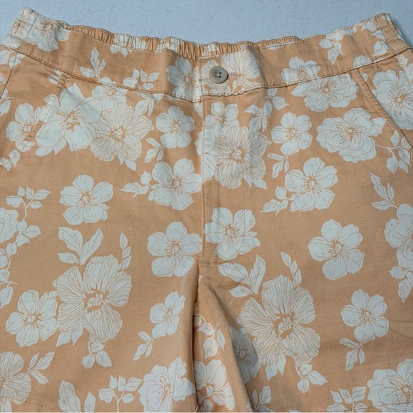 JACHS Girlfriend Floral Peach Women's Chino Shorts - Picture 2 of 9